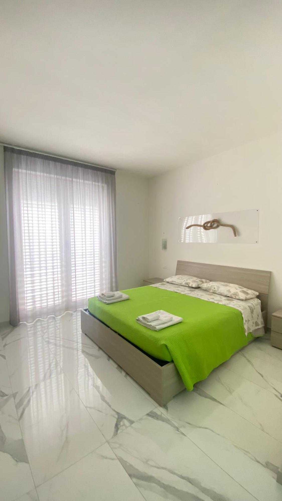 B&B La Laguna Порто-Чезарео Экстерьер фото