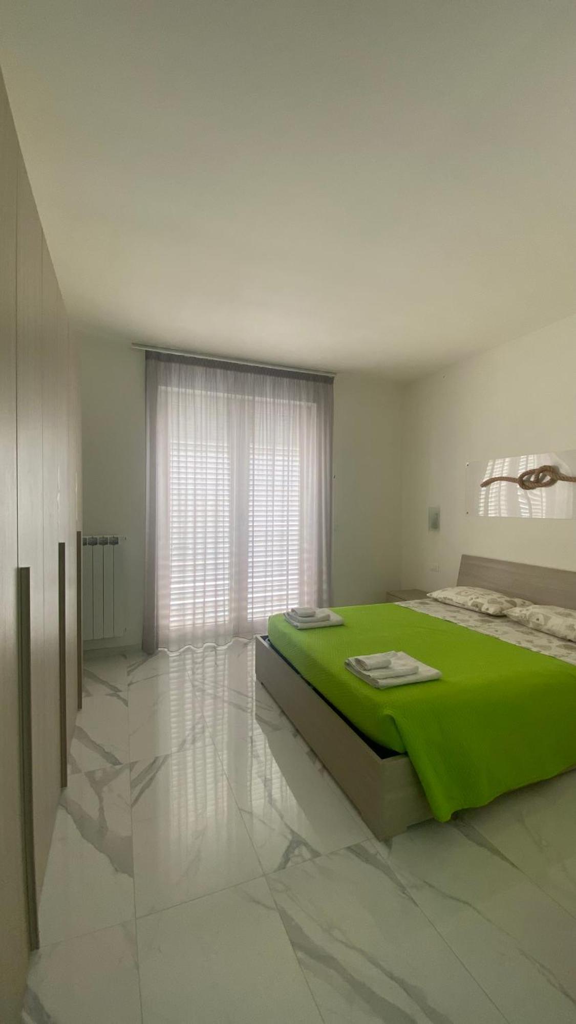B&B La Laguna Порто-Чезарео Экстерьер фото